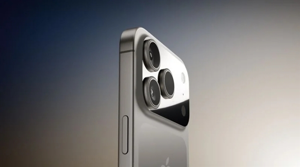 曝iPhone 17 Pro引入天空蓝配色：超越神作远峰蓝