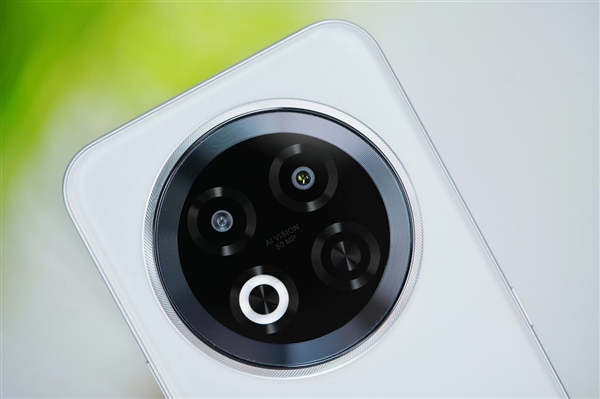 行业首款南德三防认证手机！魅族Note 16 Pro流云白图赏